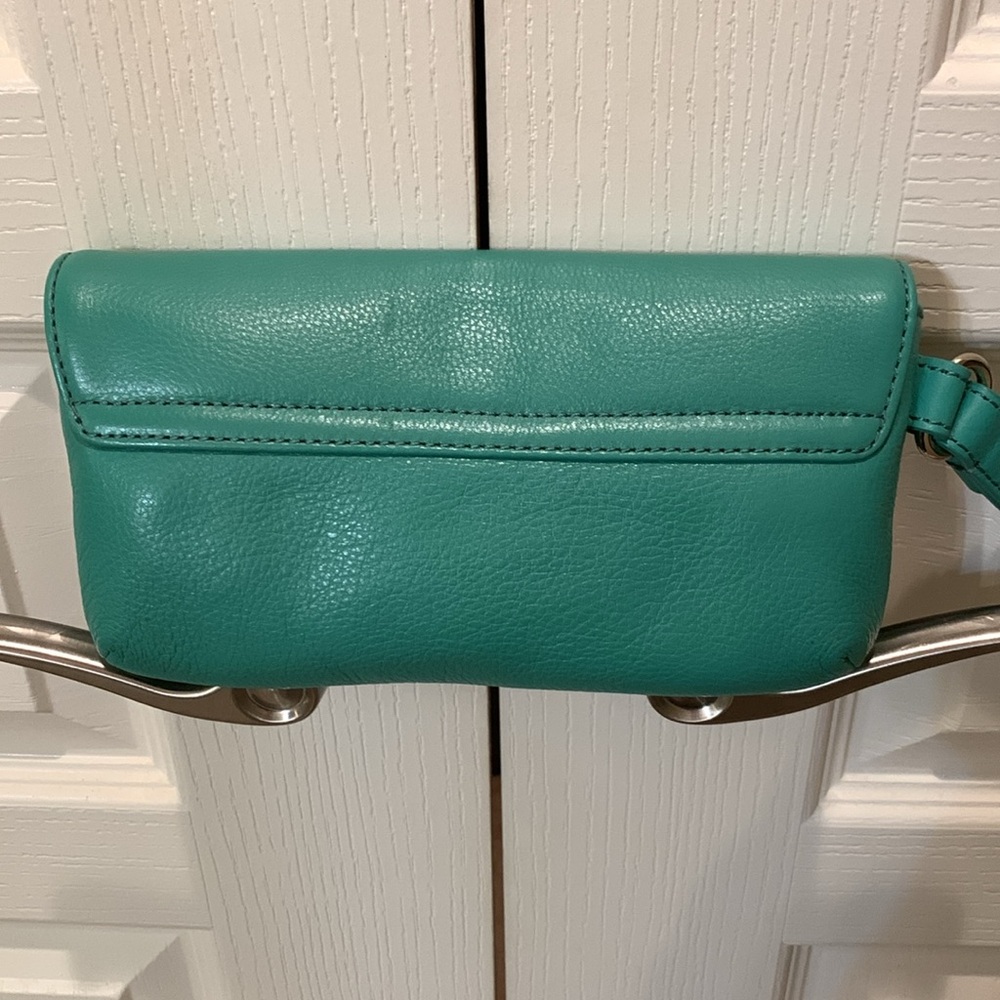 Kate Spade ♠️ Wristlet - Picture 2 of 12